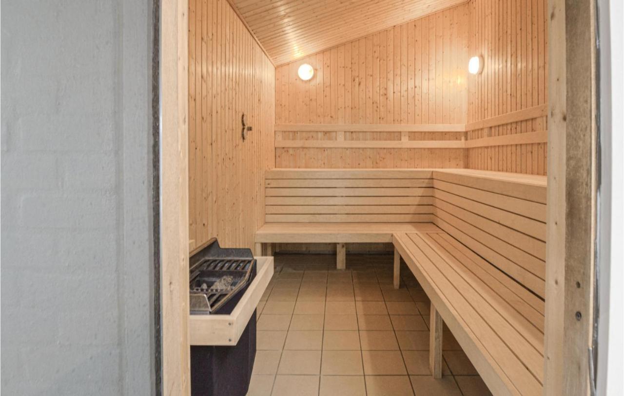 Nice Home In Hemmet With Kitchen Exterior foto