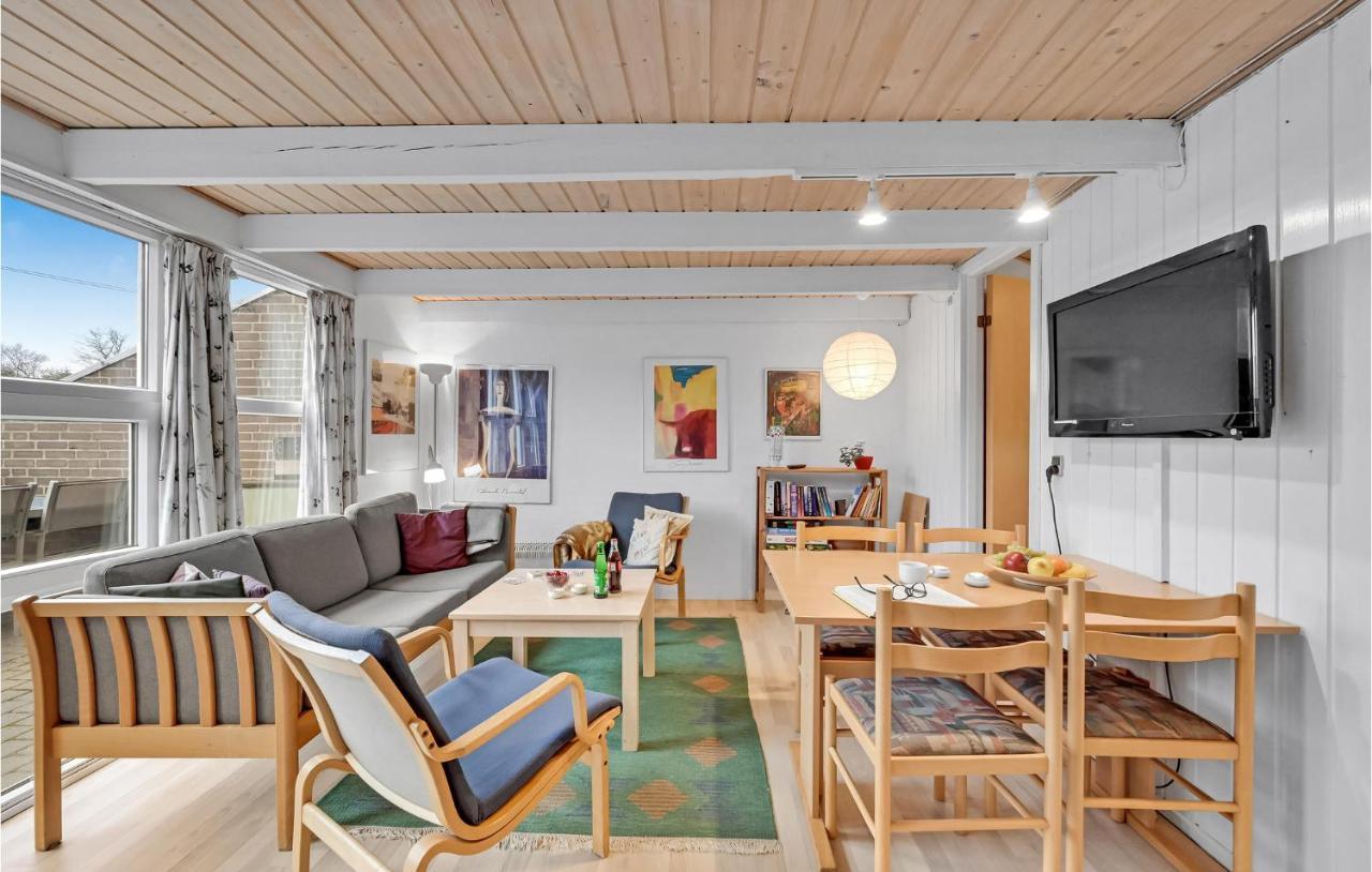 Nice Home In Hemmet With Kitchen Exterior foto